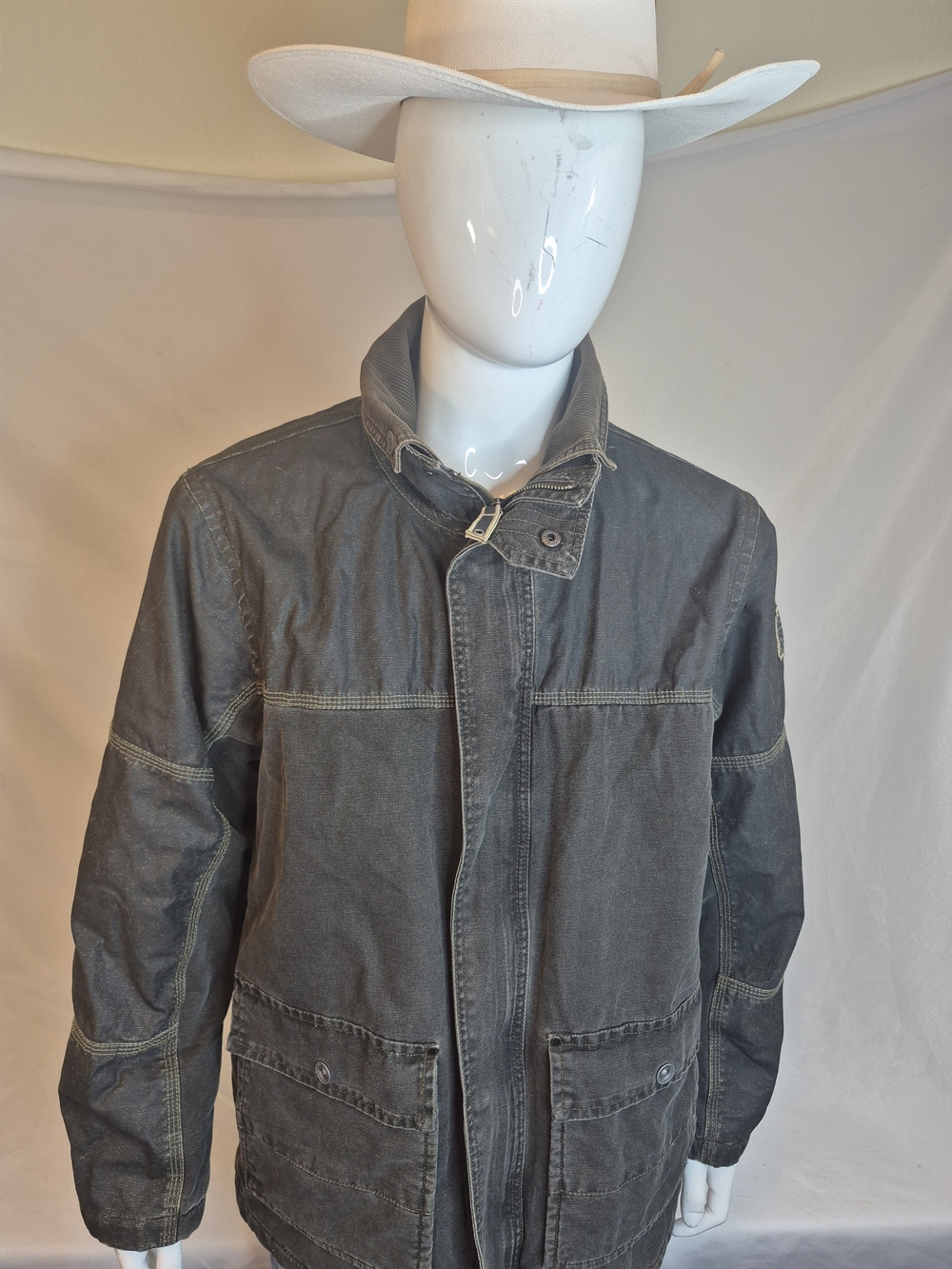 Men's Military-Style Field Jacket in Charcoal Gray